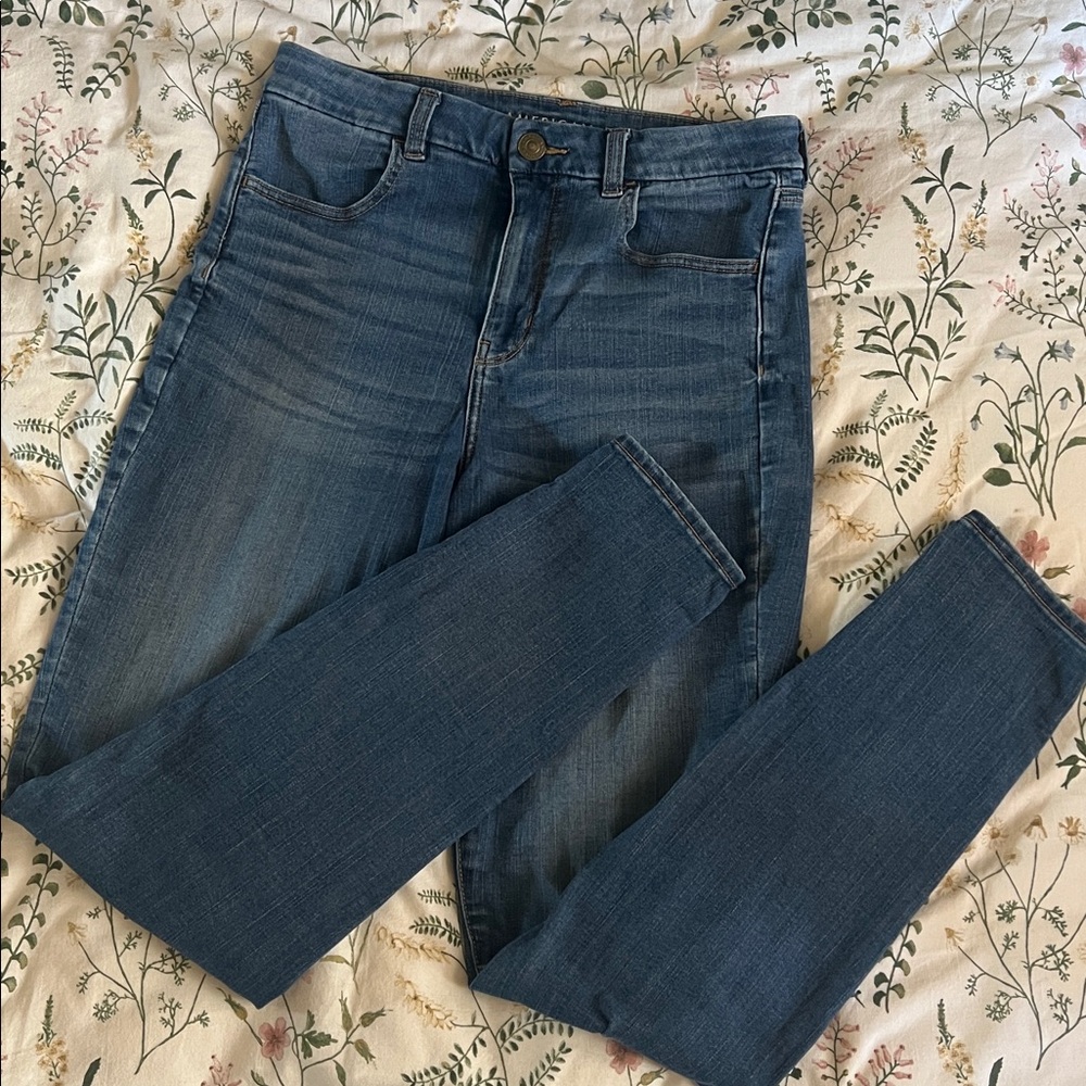 American Eagle Outfitters Curvy Hi Rise Jegging